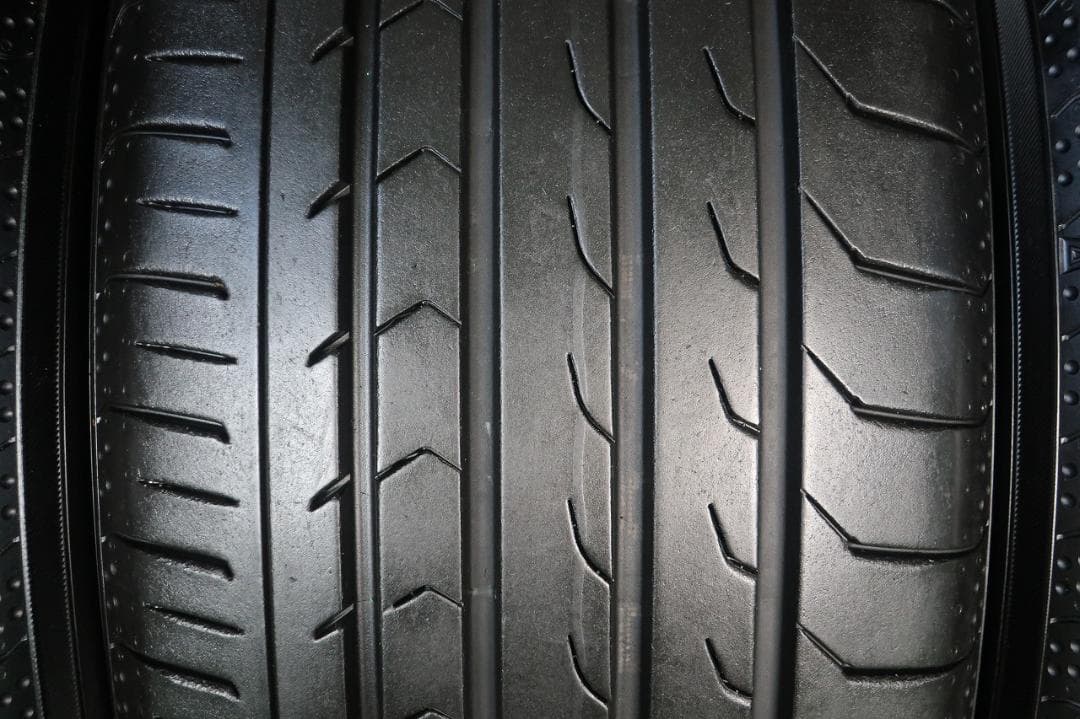 極上イボ付 22~23年製 215/55R17 ヨコハマ ブルーアース RV03