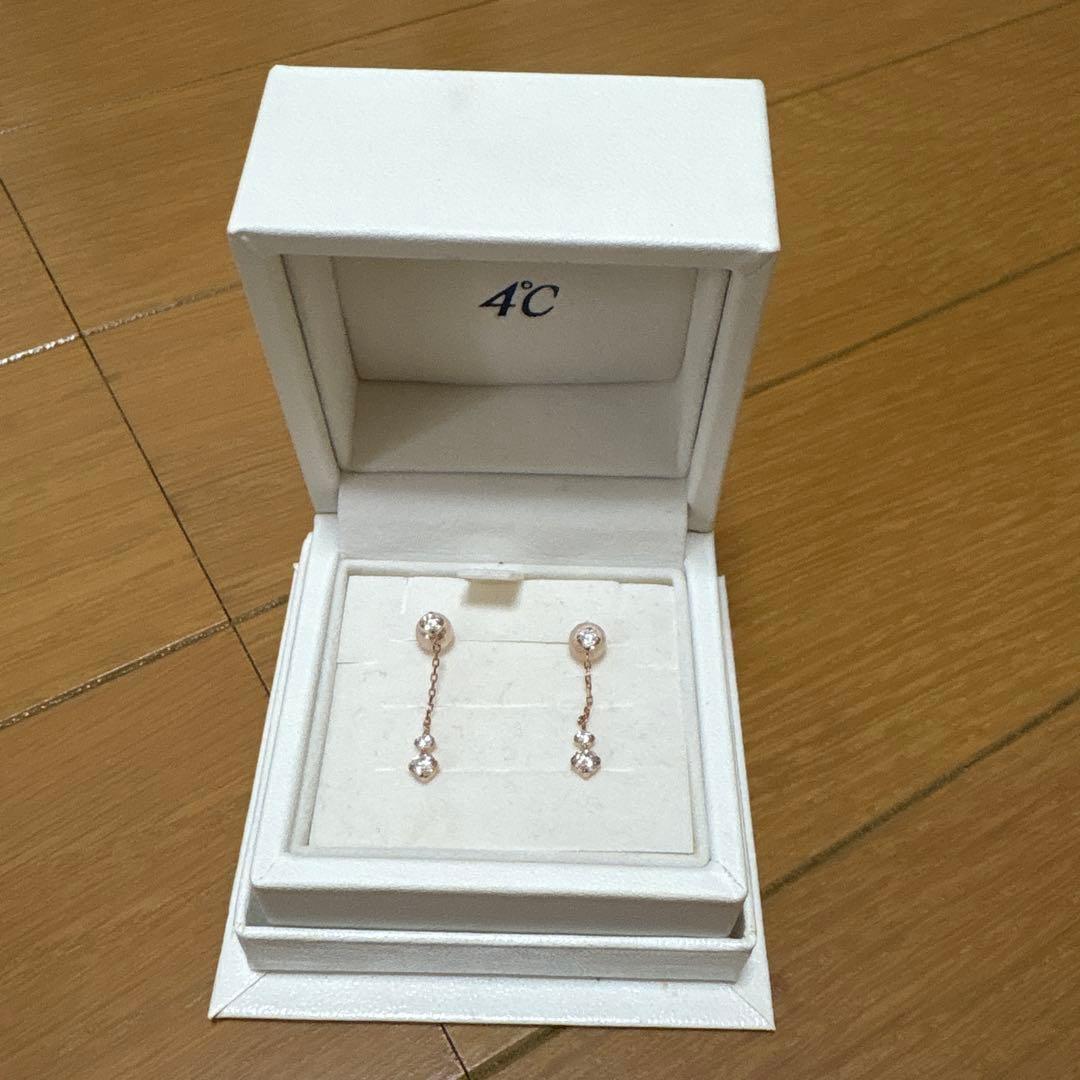 4°C ピアス K10
