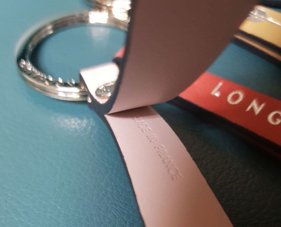 ☆ゆう☆ LONGCHAMP キーリング 赤×ピンクベージュ色の方のみ1点