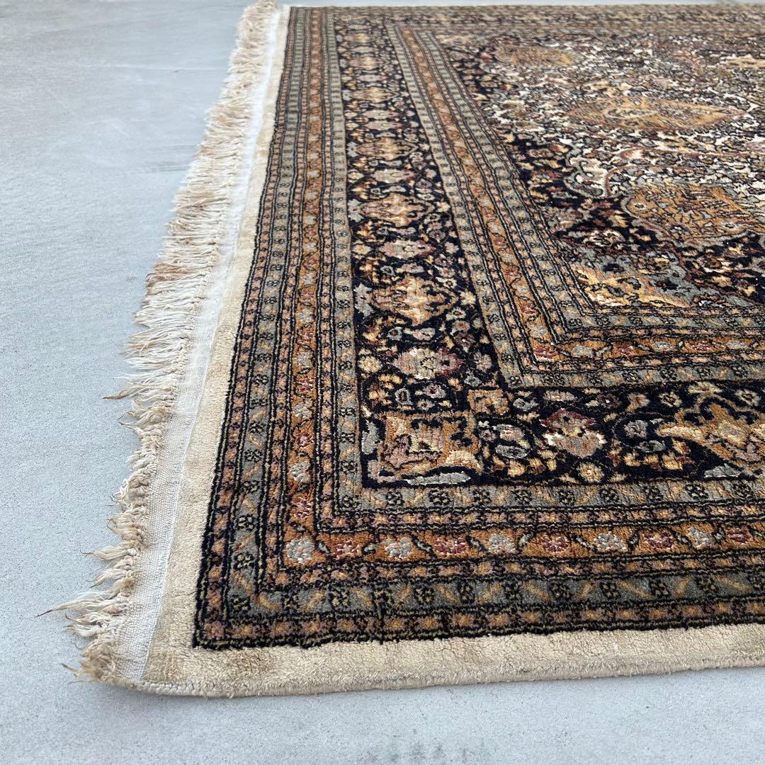 トルコ絨毯　手織り　ウール&シルク　ヴィンテージラグ　307x217㎝