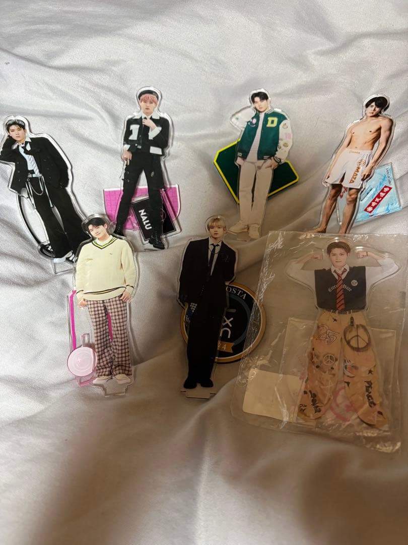 DXTEEN大久保波留 アクスタ ラポスタ ポップアップ ワンマン レッドブルー