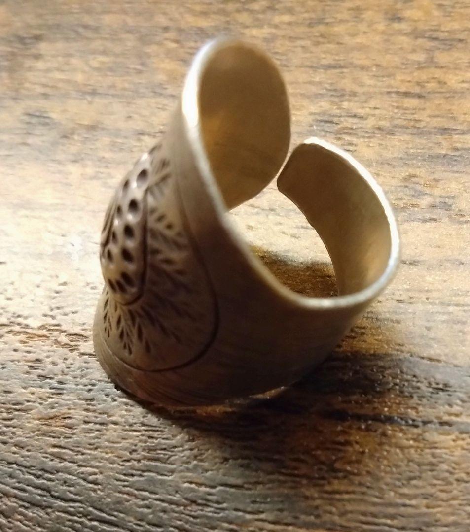 カレンシルバー 　渦巻き模様 オープンリング　　高純度