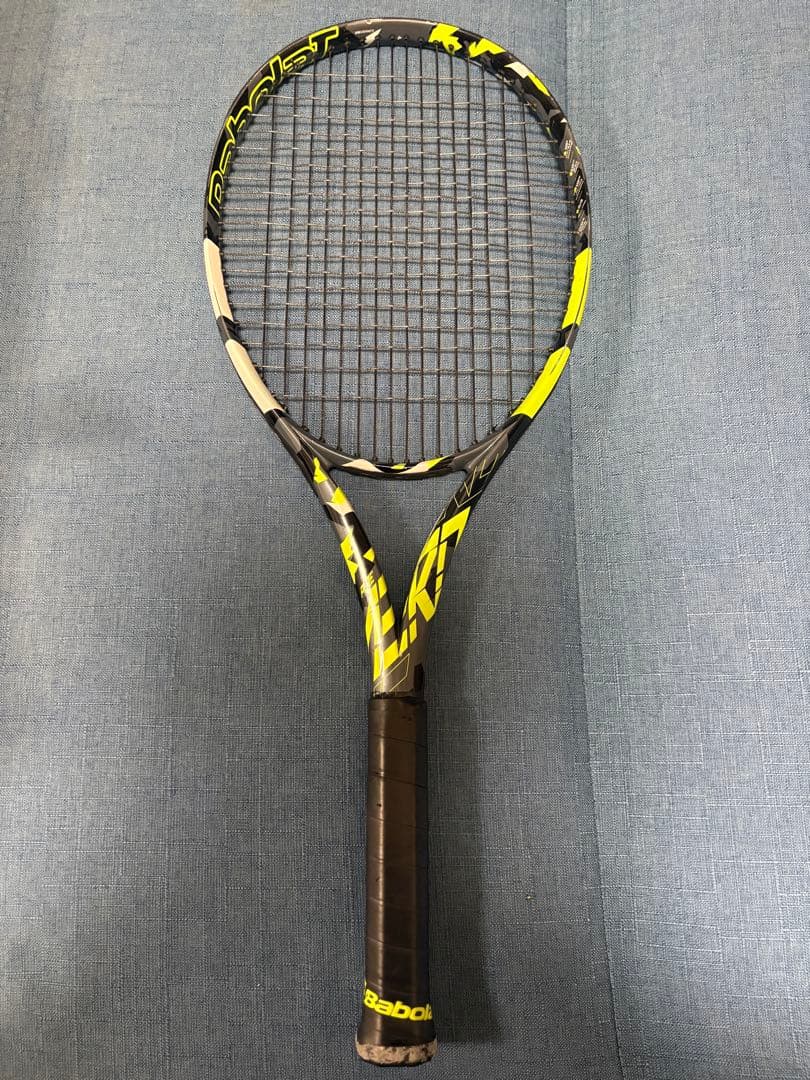 バボラ ピュアアエロ2022 テニスラケット