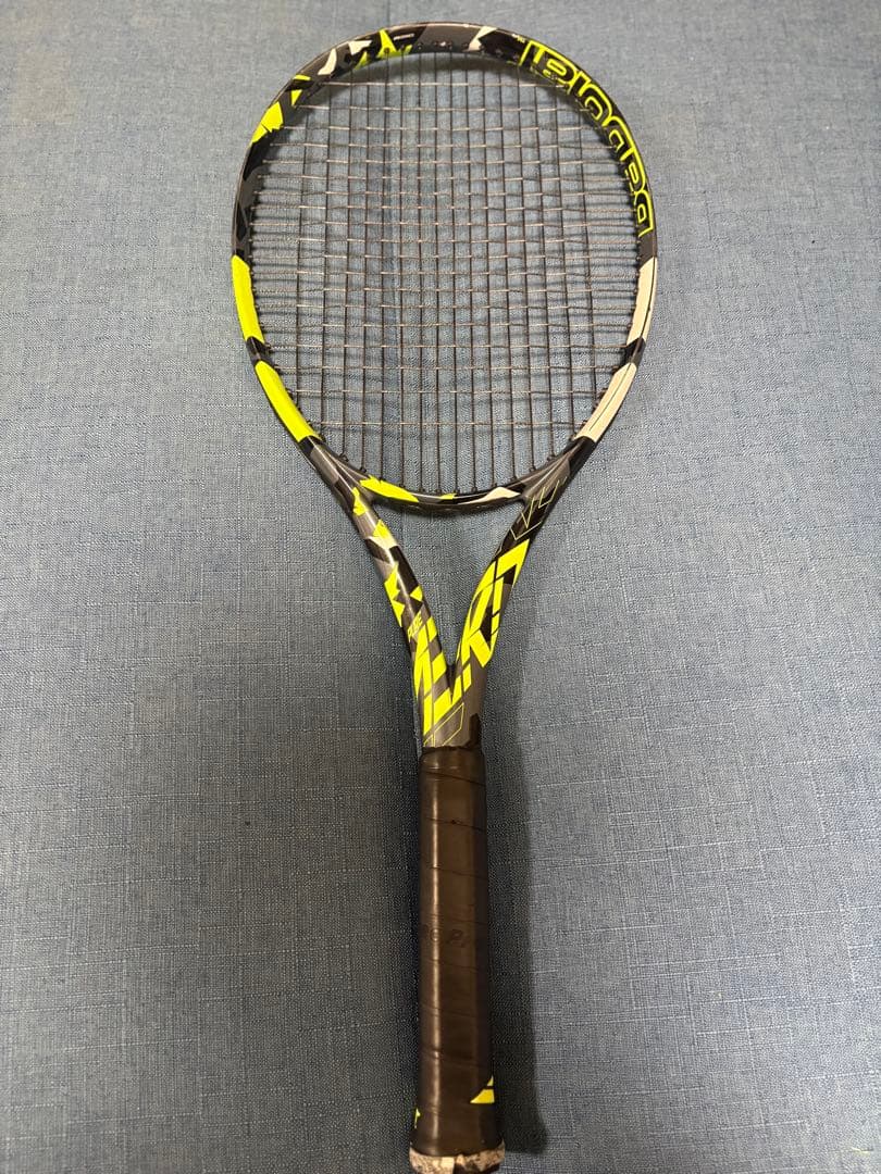 バボラ ピュアアエロ2022 テニスラケット