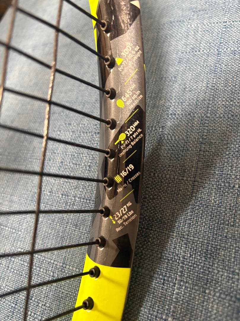 バボラ ピュアアエロ2022 テニスラケット