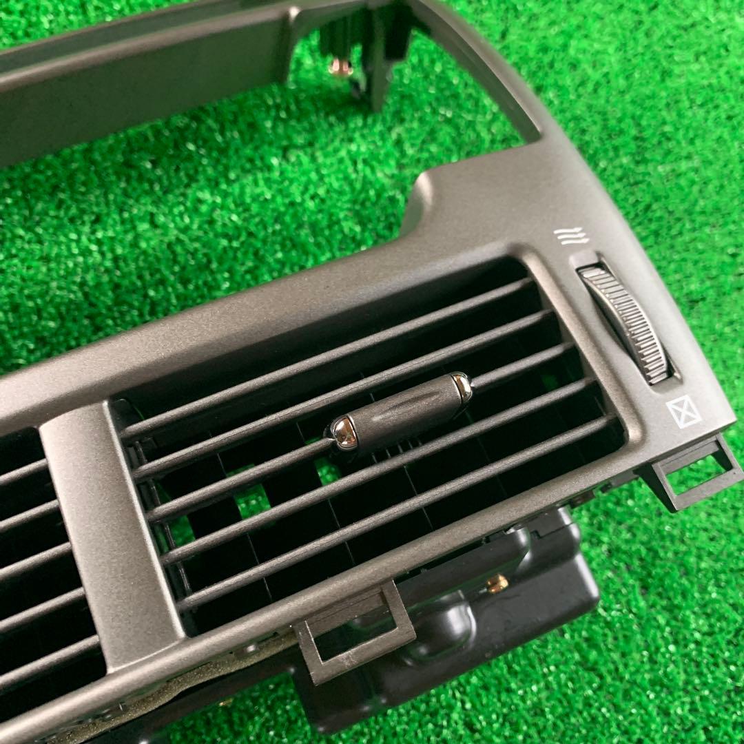 トヨタ　セルシオ30 31 純正ナビエアコンルーバーカバー　インパネ　中古品