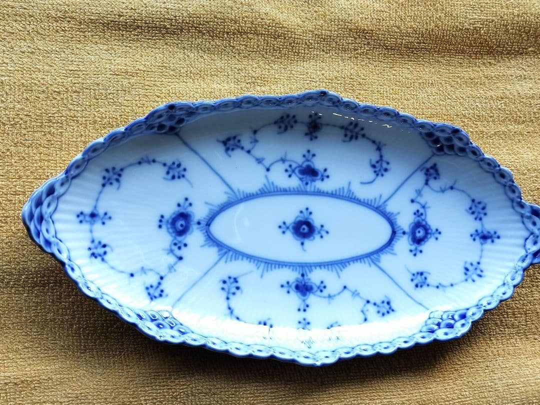 ロイヤルコペンハーゲン ブルーフルーテッド ピックルディッシュ