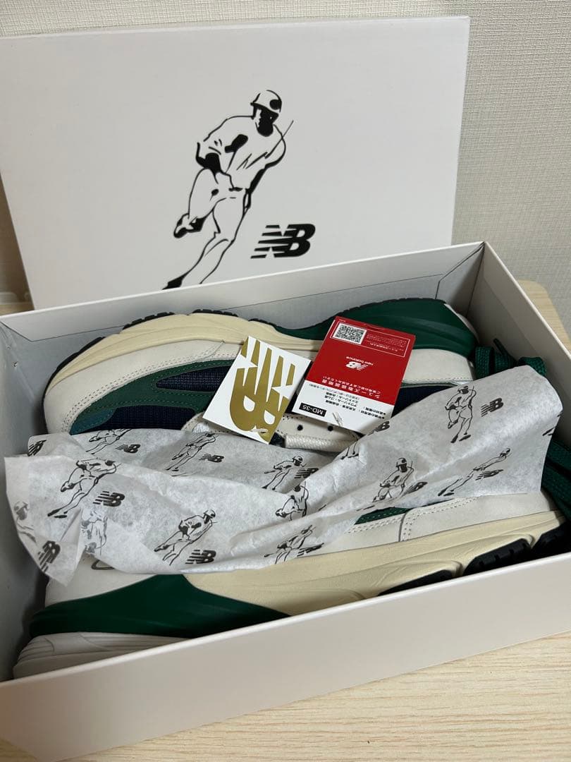 シューズ Shohei Ohtani x New Balance 990v6