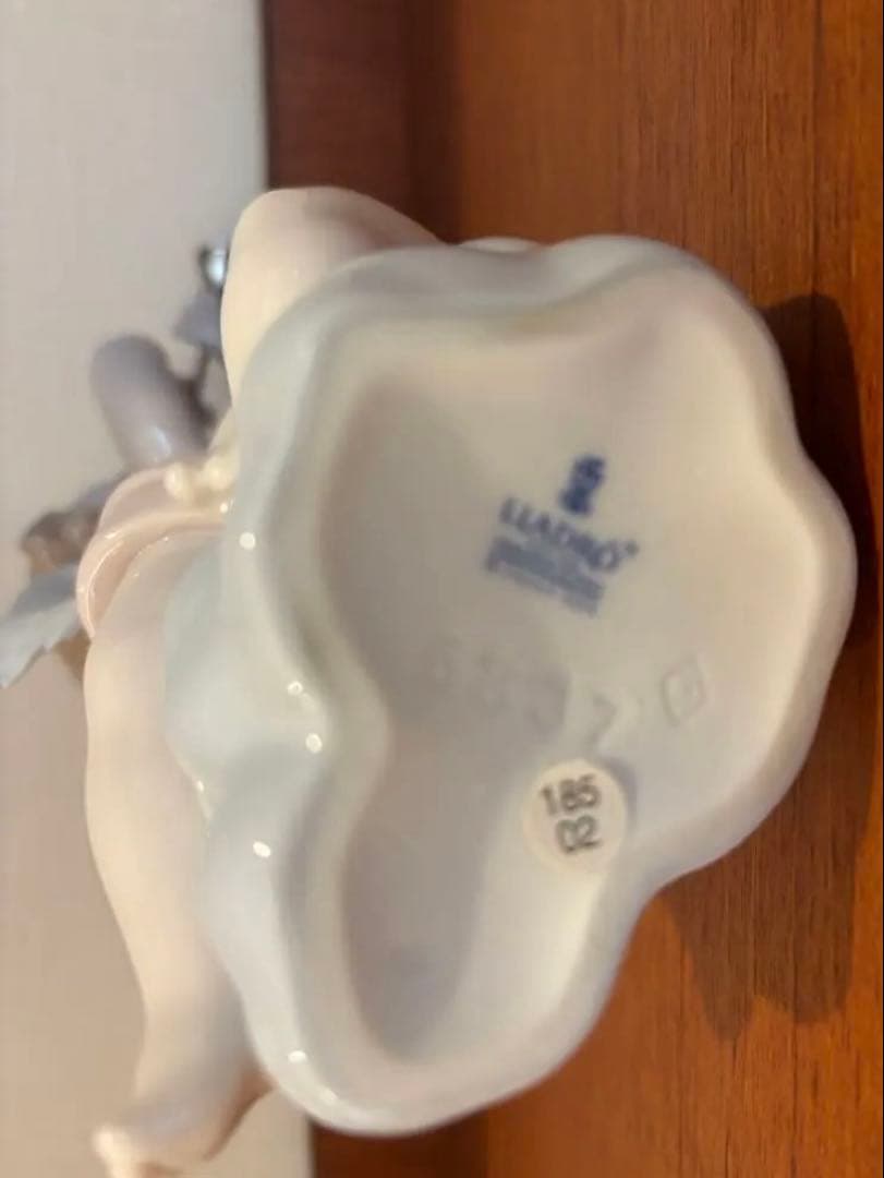 『絶版品』　リヤドロ　天使　天使像　専用箱付き　クリスマス　バレンタイン