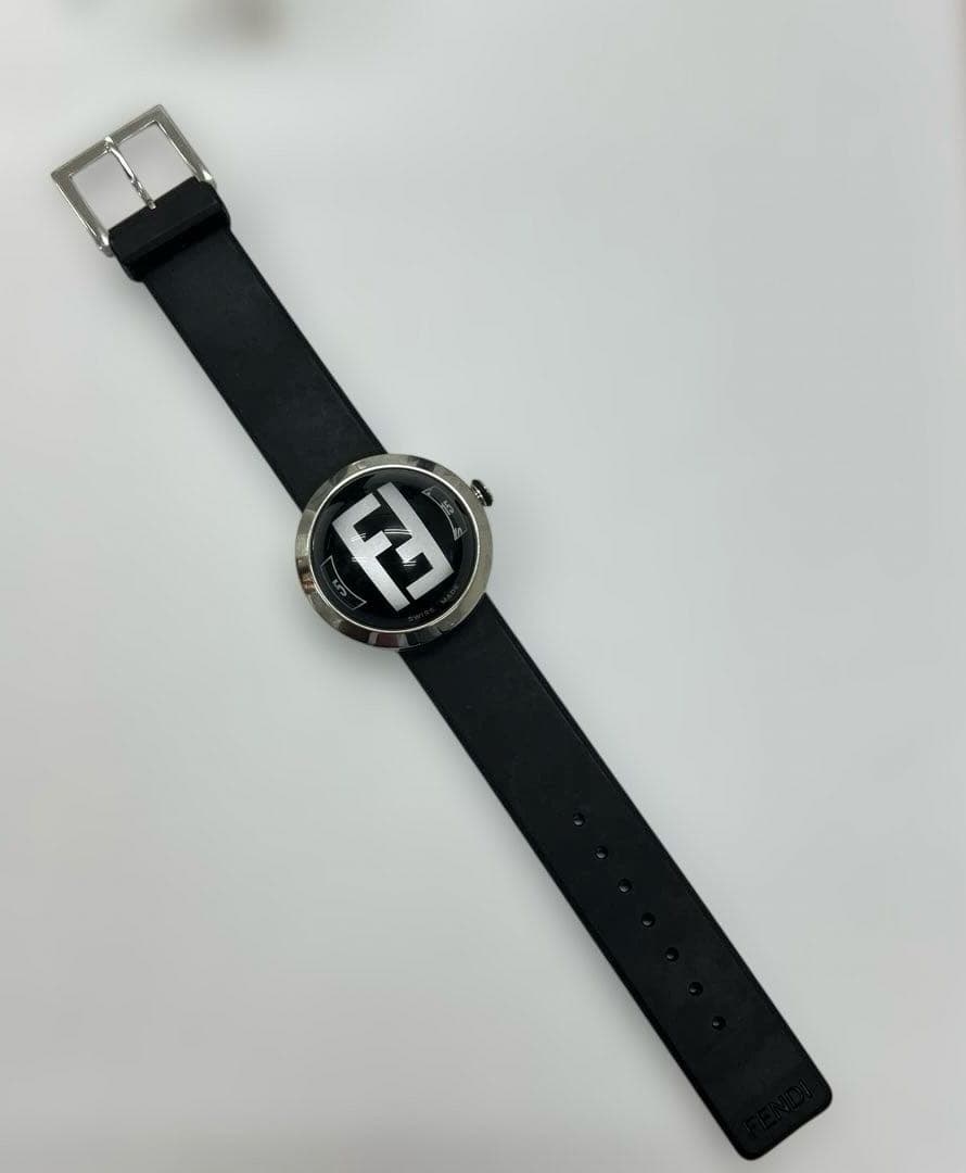 FENDI フェンディ　クオーツ 8010G 稼働品