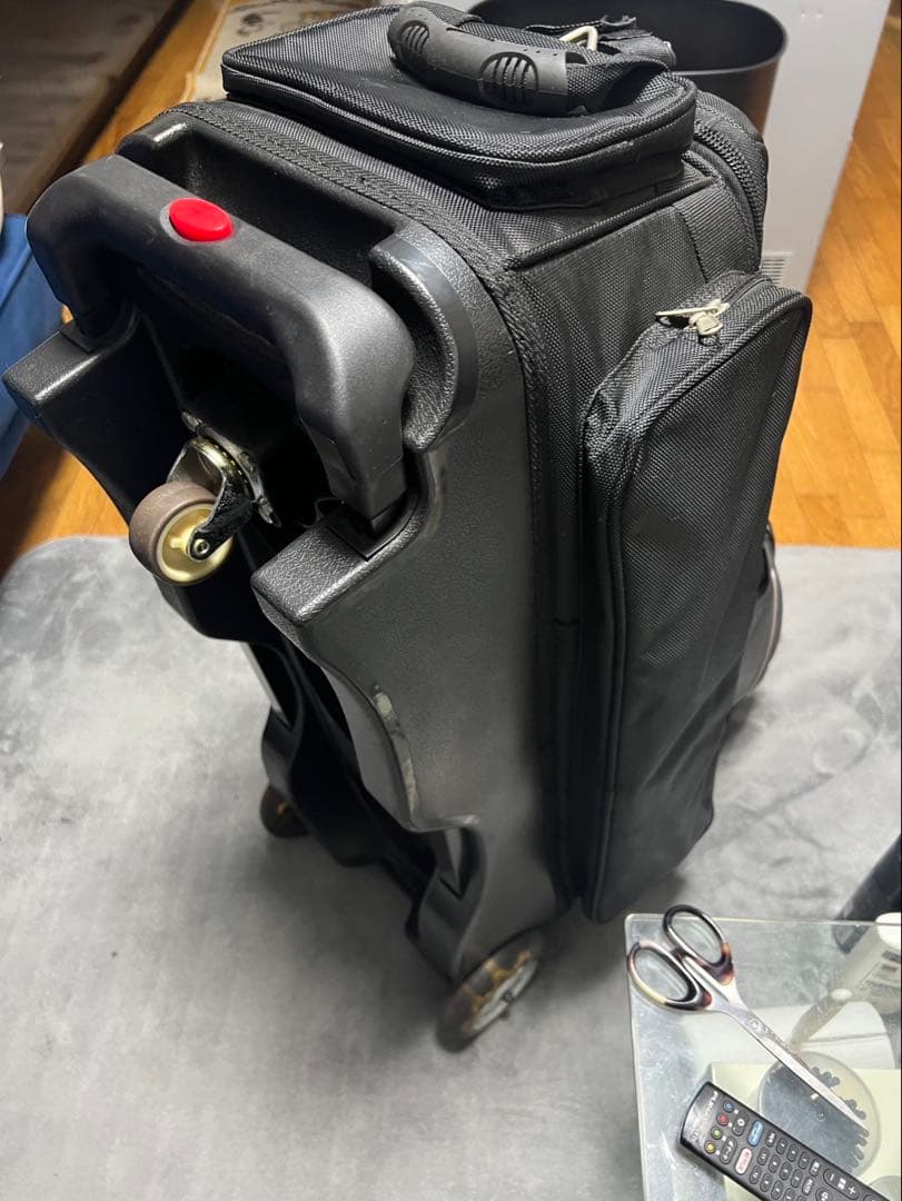 ボウリングボール4個とバッグセット