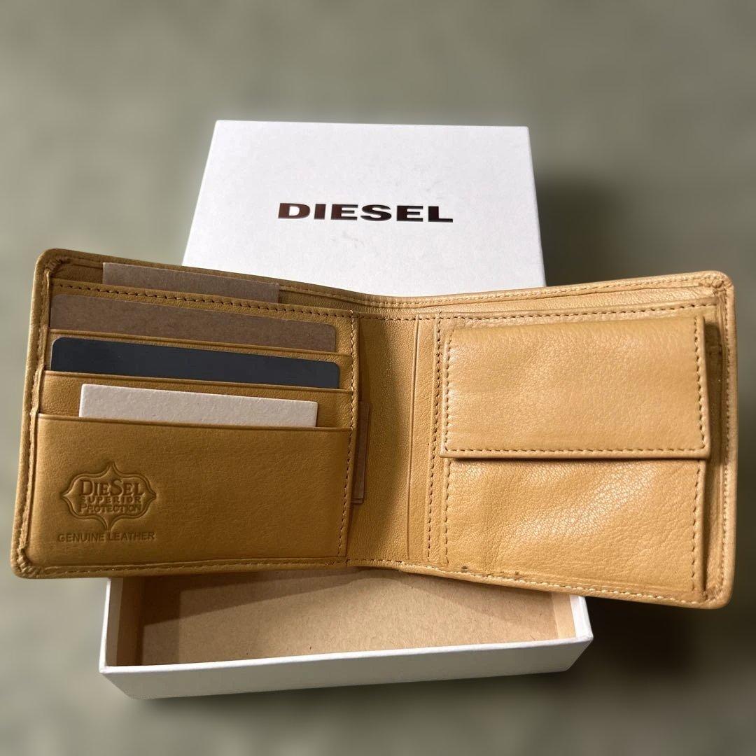 新品　DIESEL 二つ折り財布