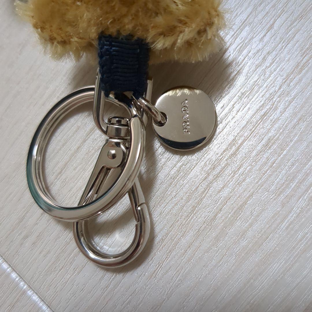 極美品 激レア プラダ PRADA 1ARD67 ベア キーホルダー
