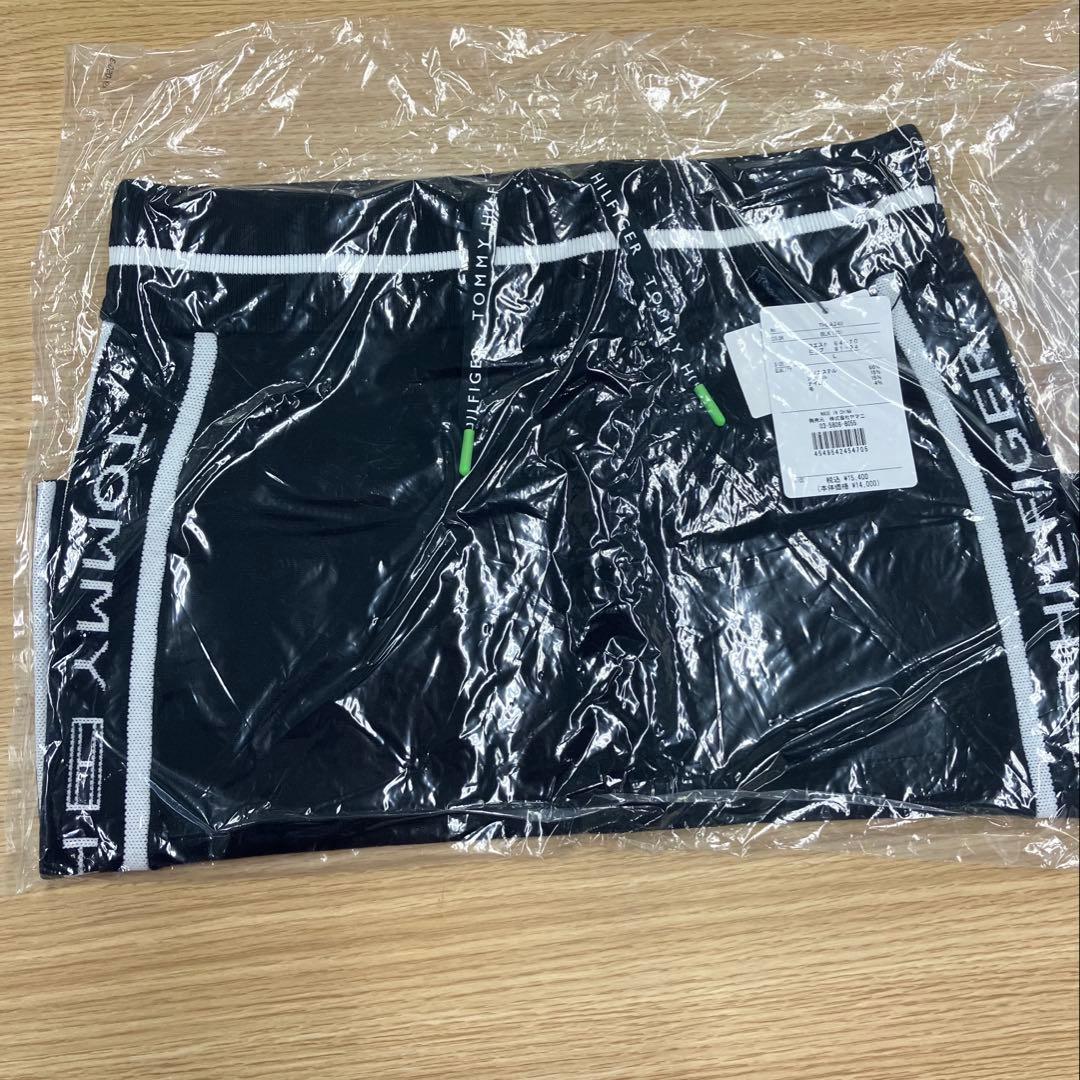 トミーヒルフィガー ブラック ゴルフウェア　スカート