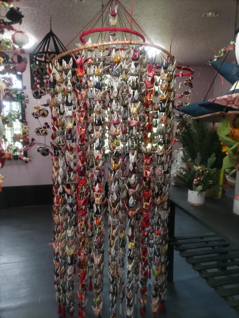 吊るし飾り　千羽鶴