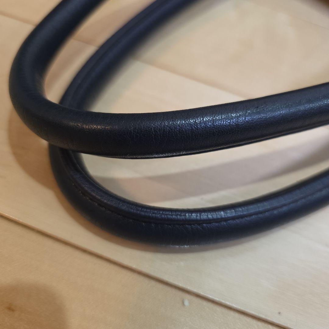 【品格に差が出る本革美】ペッレモルビダ　メイデンボヤージュ　シュリンクレザー