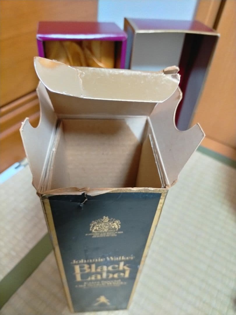 推定1970年代流通 ジョニーウォーカー特級ブラック(下3行ラベル)＆レッド