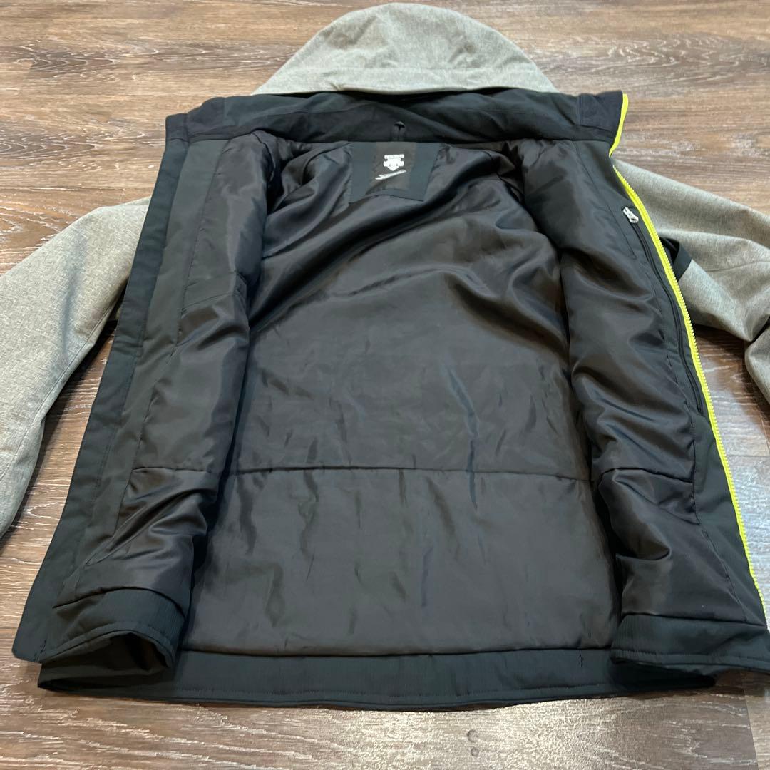 デサント セットアップ　男性　メンズ　 上下　スキーウェア　L