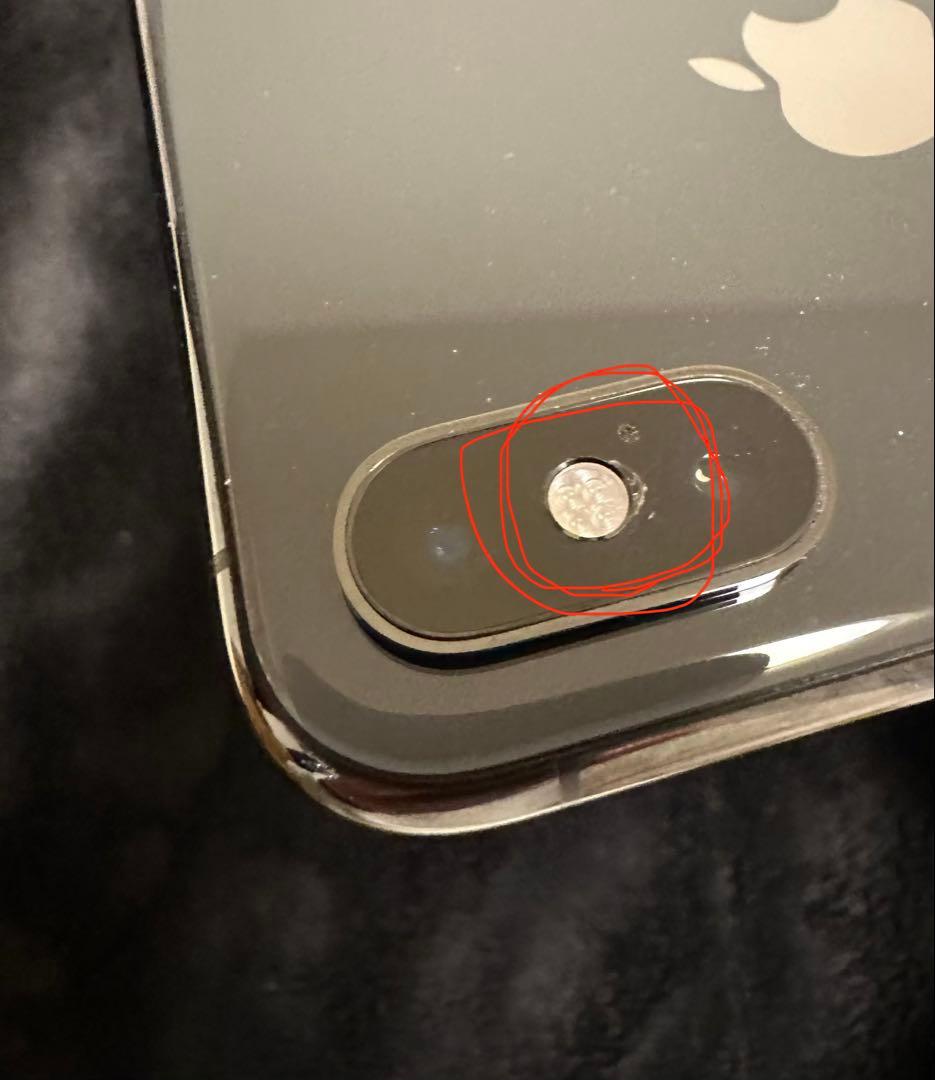 iPhone Xs 64GB ※画面ひびありSIMロック解除済み