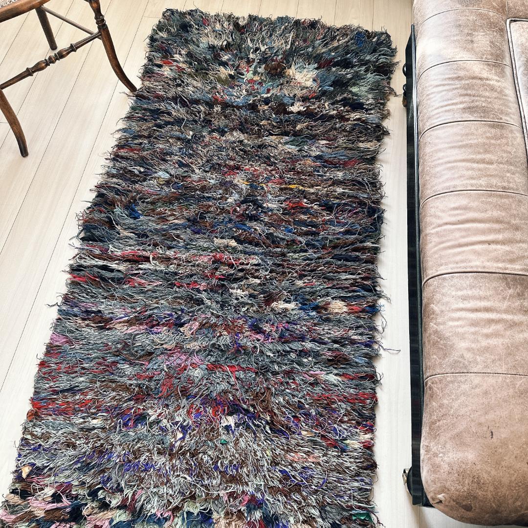 モロッコ製ヴィンテージラグ148 グレー ブルー ピンク パープル ブラウン