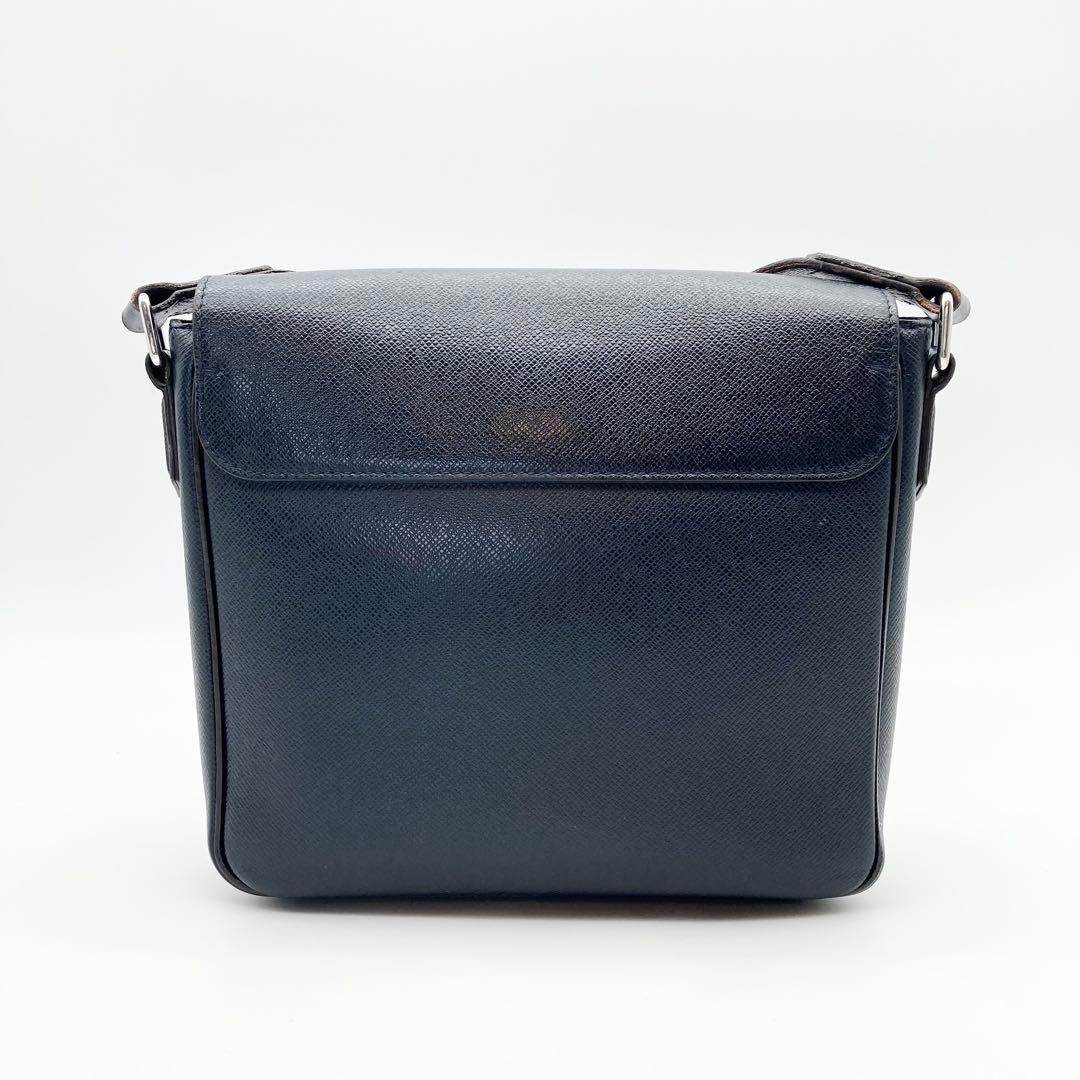 ルイヴィトン タイガ メッセンジャーバッグ ネイビー