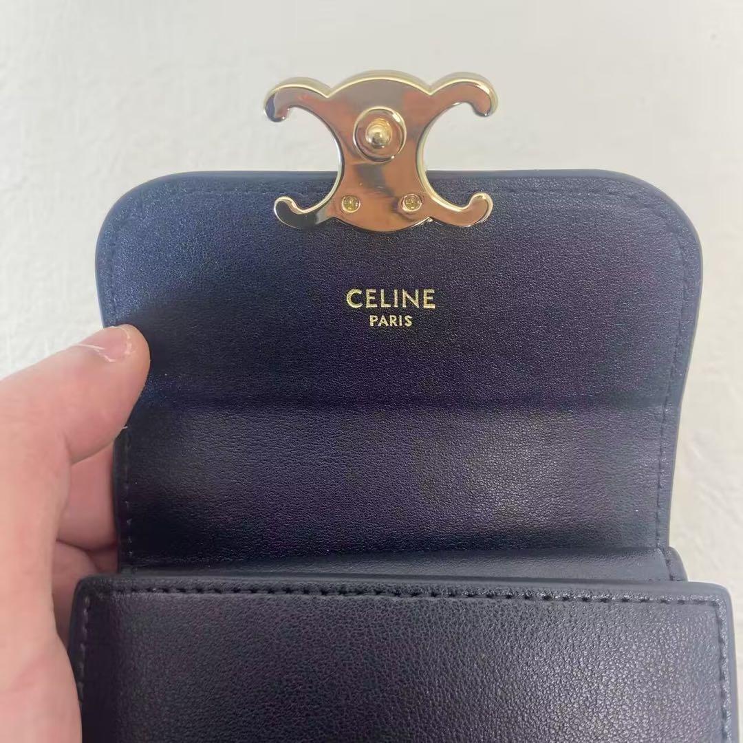 CELINE ブラックレザー三つ折り財布
