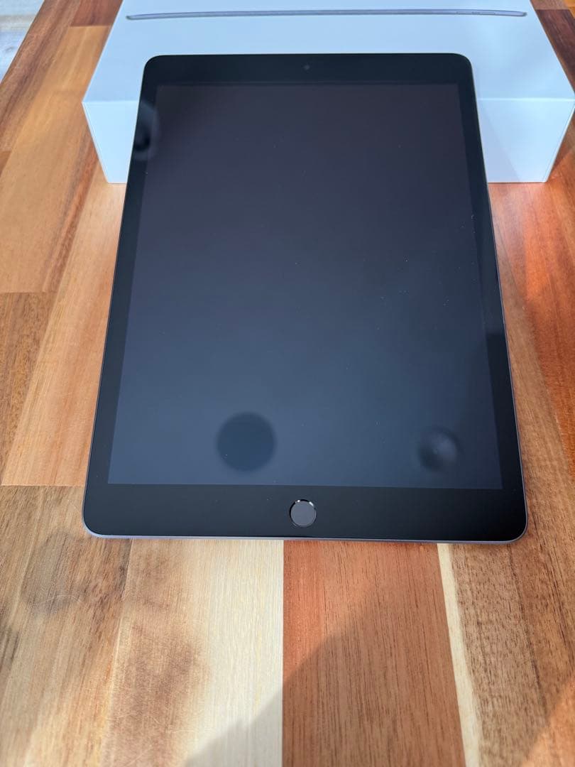 iPad 第9世代 64GB Wi-Fi 美品 箱・付属品未使用／初期化済