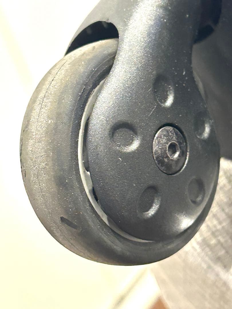 【国内未発売品】サムソナイト クロノライト四輪軽量スーツケース 92Lゴールド