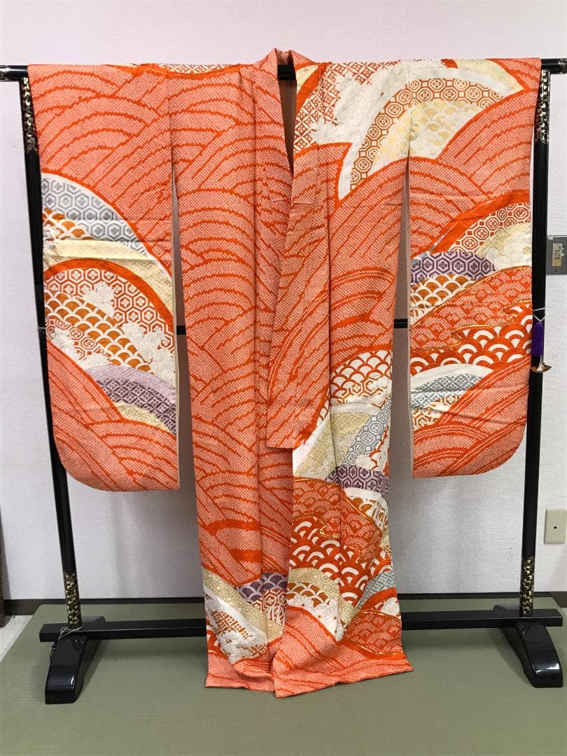 HG8847 振袖 絞り オレンジ 梅 松 菊 鱗 着丈約166.5ｃｍ 着物