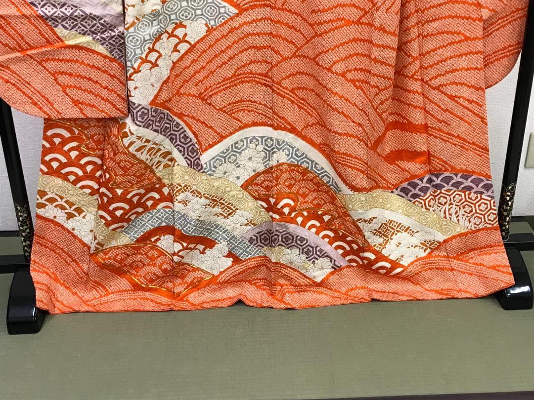 HG8847 振袖 絞り オレンジ 梅 松 菊 鱗 着丈約166.5ｃｍ 着物