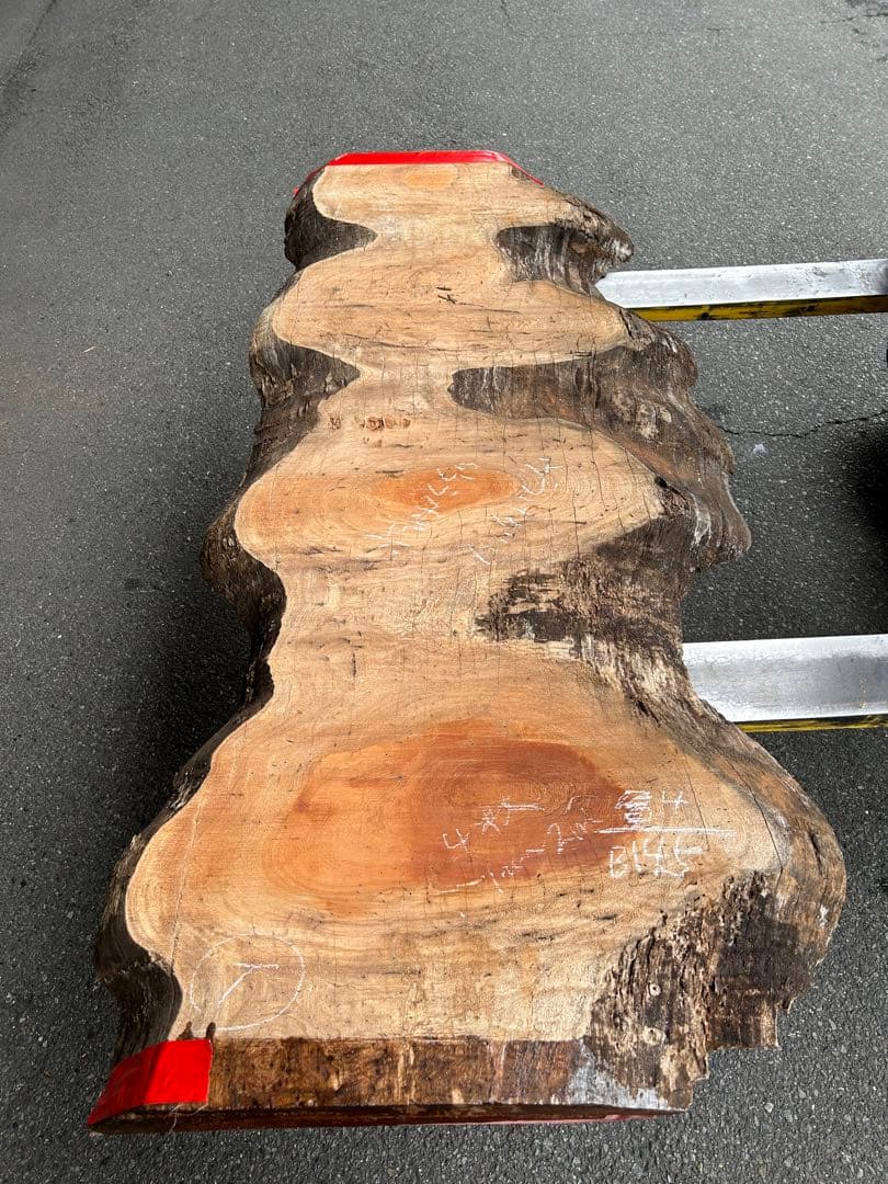 [たのメル便] サペリマホガニー　うねり無垢材一枚板　新品未使用　荒木