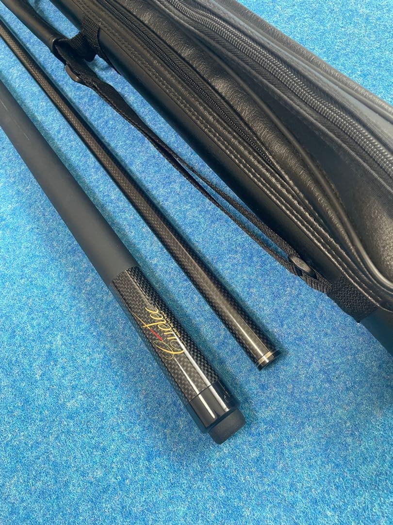 Cuetec cue と Mezz 2×3 キュー ケース