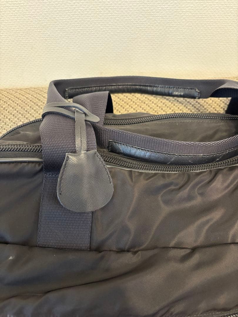 PRADA ブラック ボストンバッグ　ビジネスバッグ