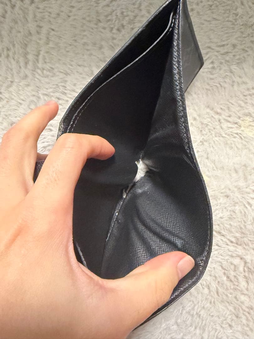 ルイ・ヴィトン ブラック 二つ折り財布