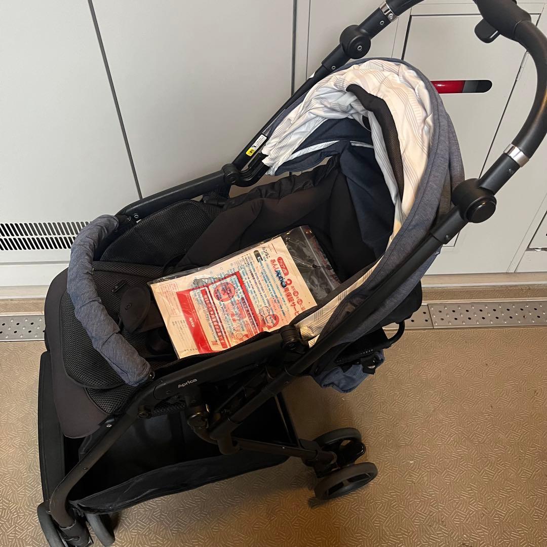 ri 様　Aprica ベビーカー ルンルンコンパクト　ベビザラス限定　A型