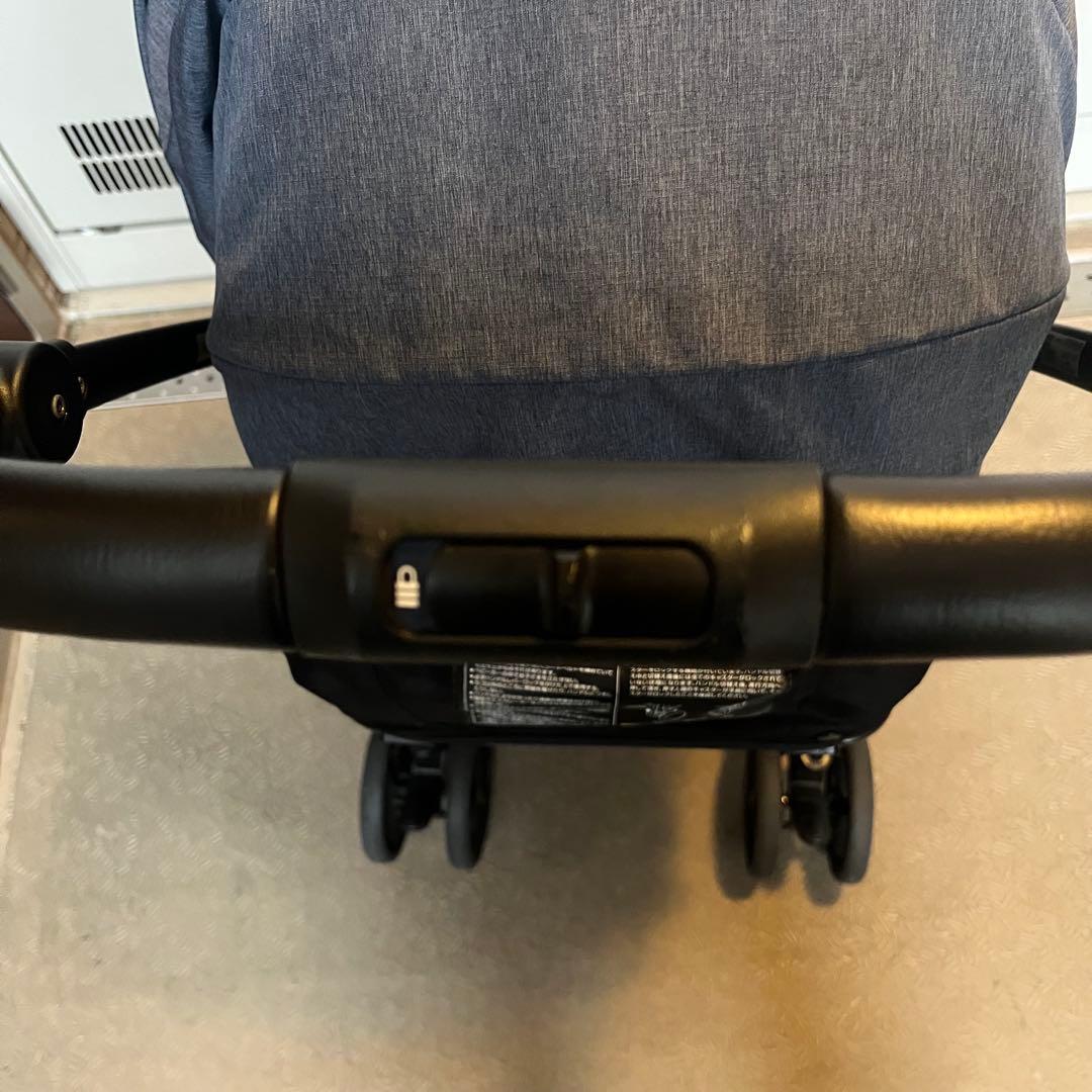 ri 様　Aprica ベビーカー ルンルンコンパクト　ベビザラス限定　A型