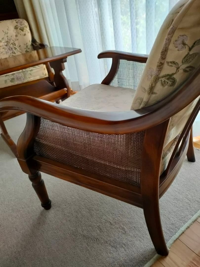 カリモク コロニアル アームチェア　椅子