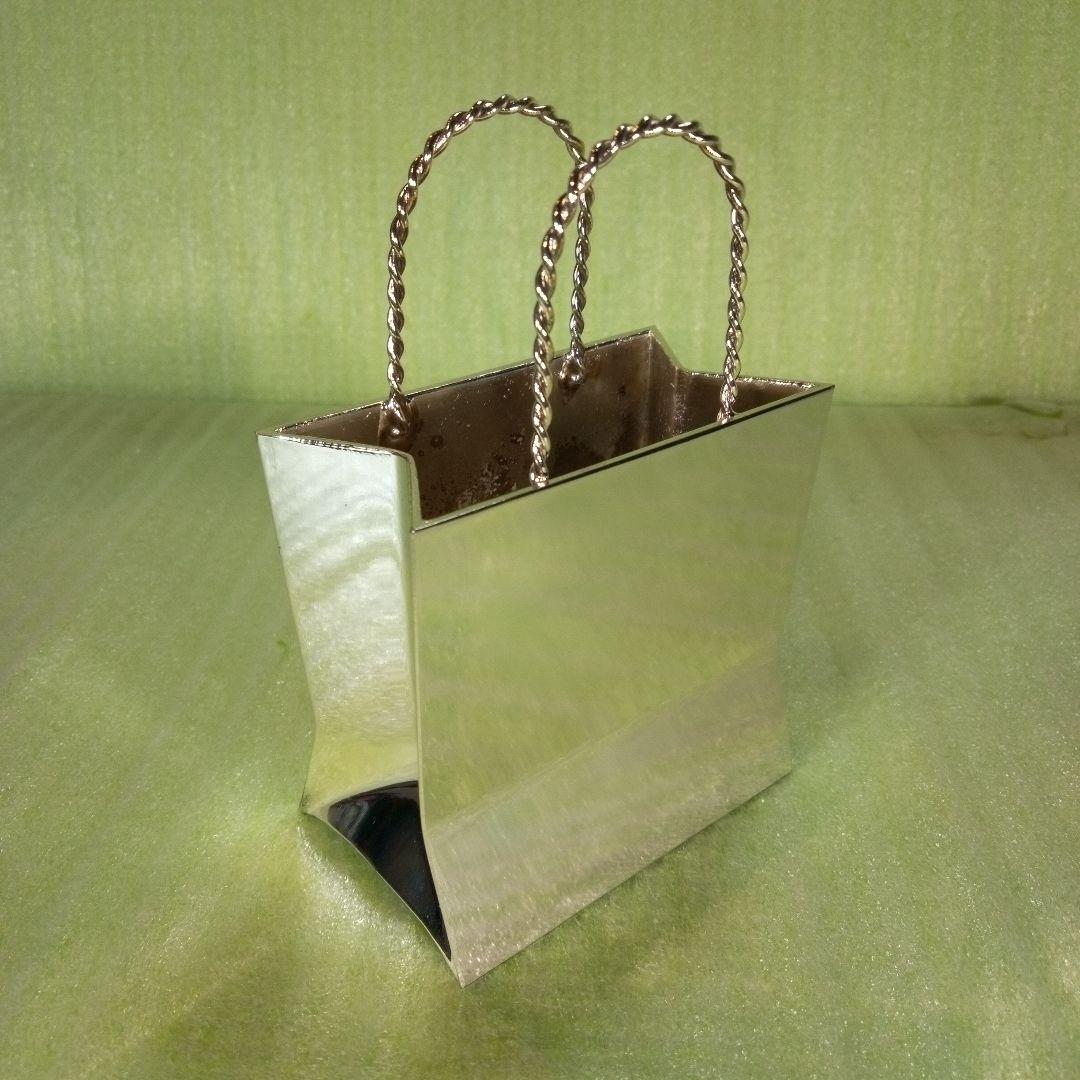 手提げ袋型金属製オブジェ　ショッピングバッグ　ミニチュアバッグ　置物　メタル