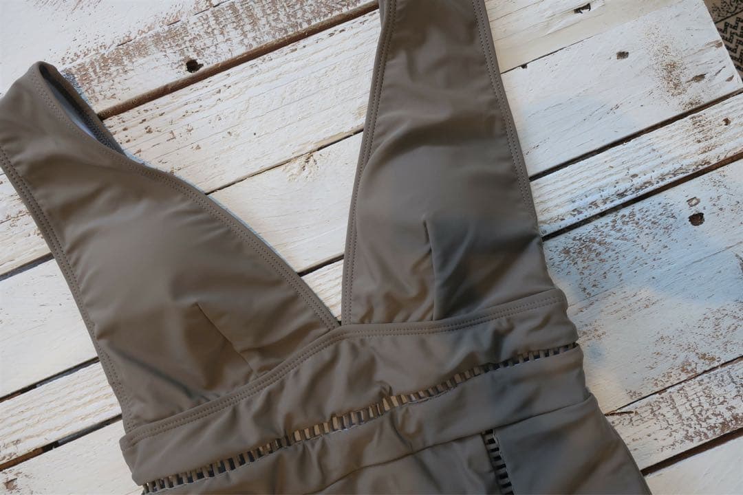 anzie ラダーカット グレージュ ワンピース 水着 スイムウェア