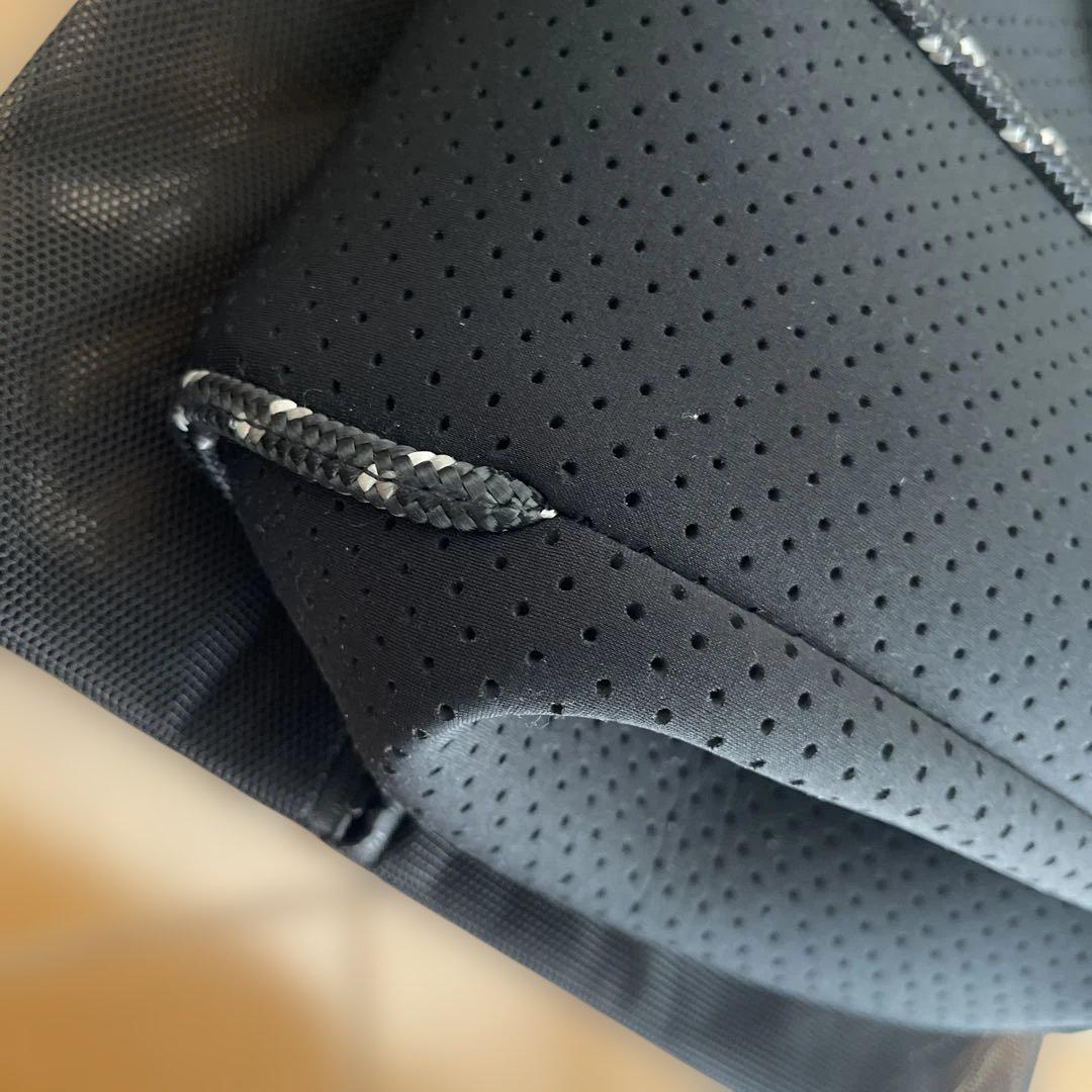 STATE OF ESCAPADE ブラック トートバッグ