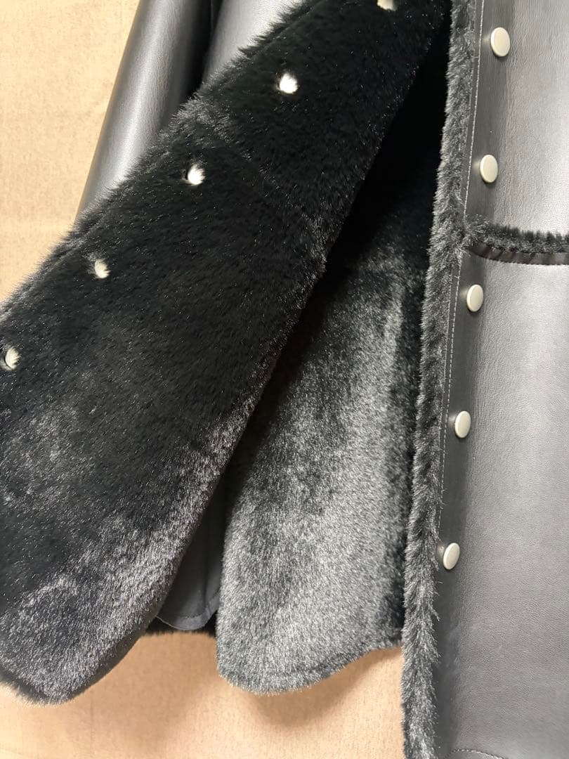 マカフィー MACPHEEフェイクムートンリバーシブルコートトゥモローランド