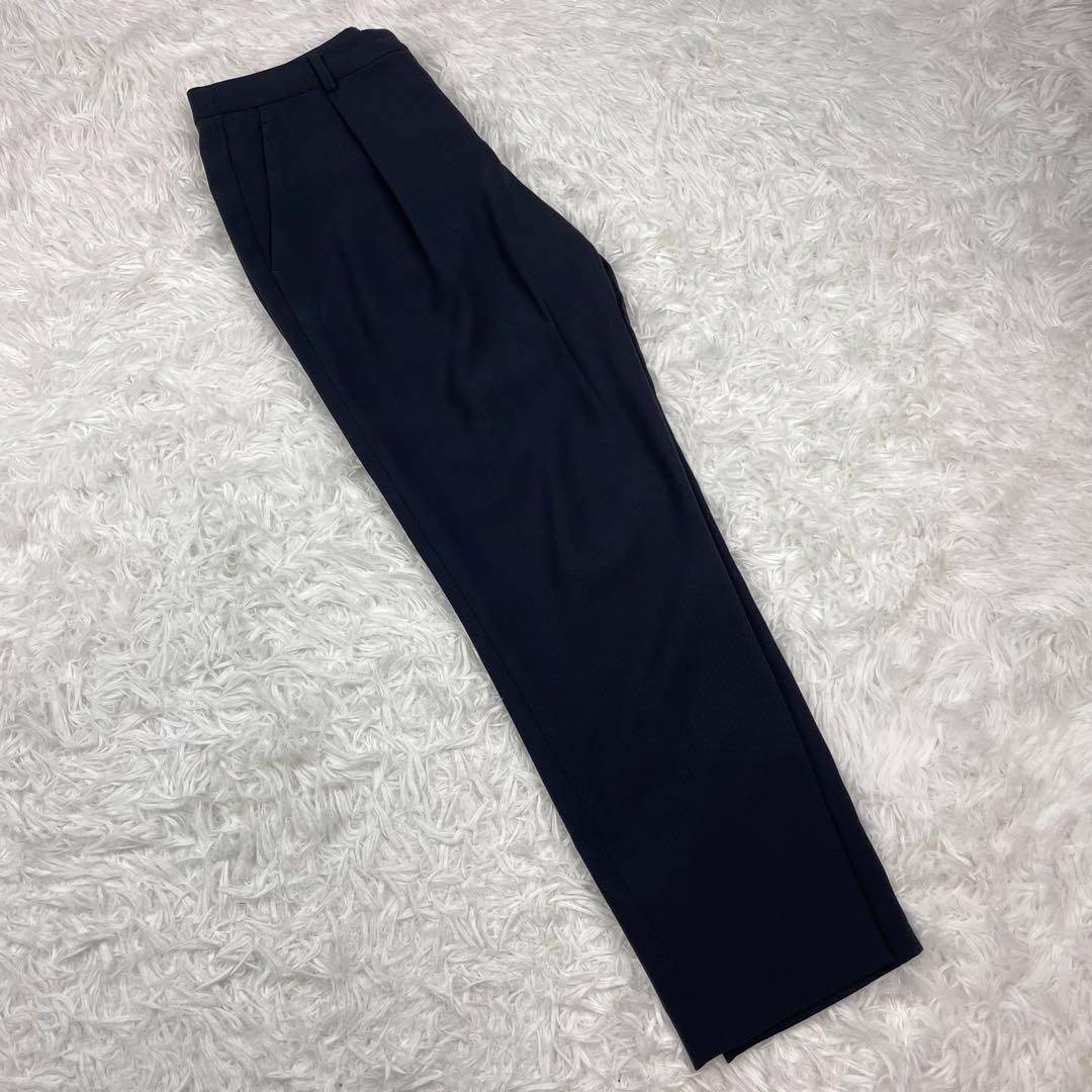 未使用級✨近年モデル✨23区✨ノーカラーパンツスーツ✨大きいサイズ✨シングル✨紺