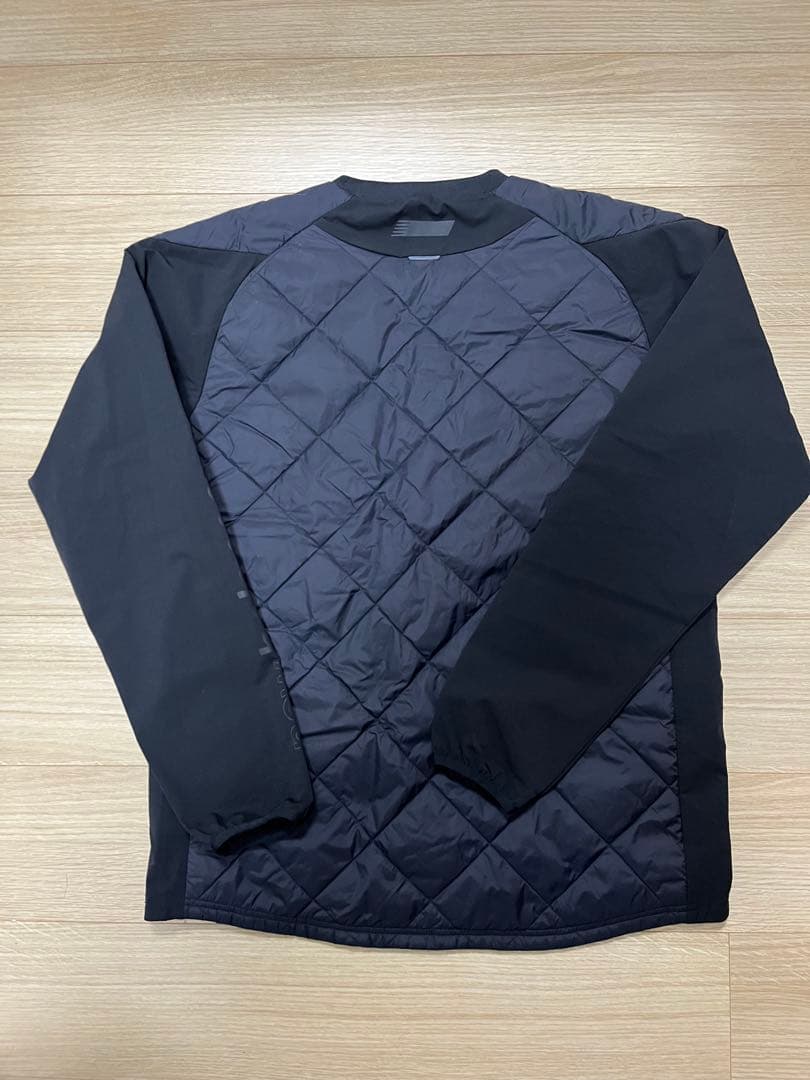 ニューバランスブラックアウトパフォーマンス中綿トップ＆パンツ