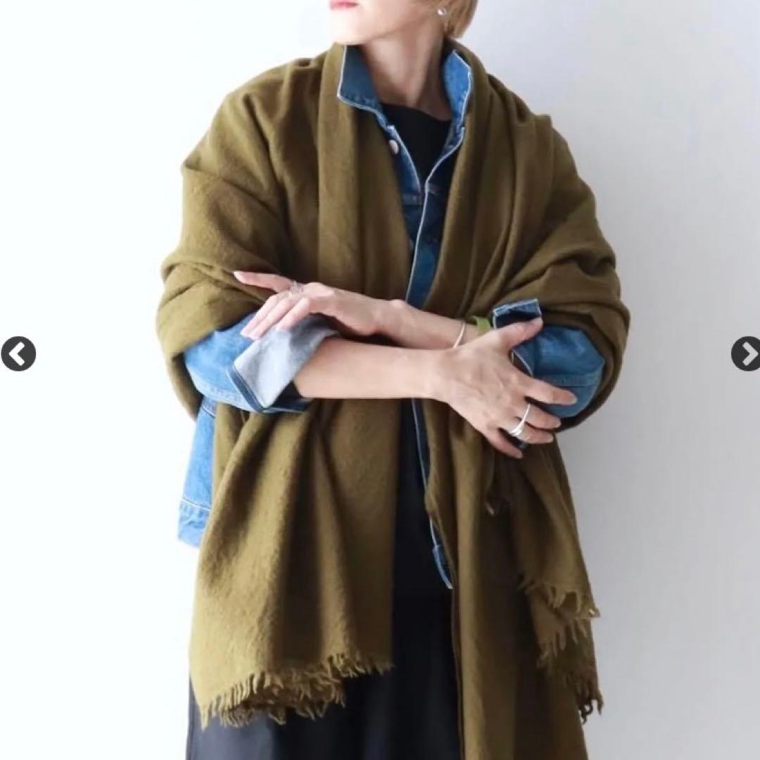 美品　locally muji stole 縮絨ウール カーキ　ストール