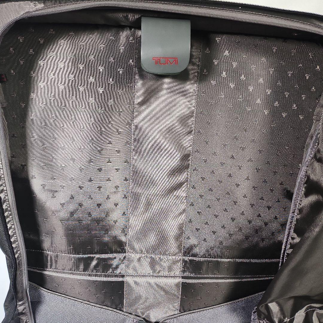 TUMI ガーメントケース