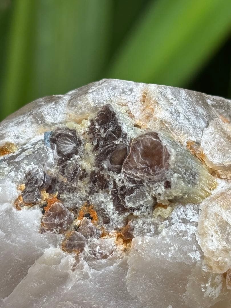 希少　ミナスジェライス州産　シトリン　ジャカレー水晶　トルマリン共生　313g