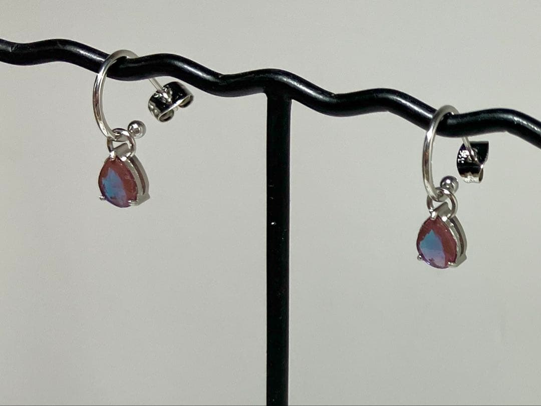 サフィレット　ローズカット　無垢ステンレス　フープ　ピアス　しずく　ペアシェイプ