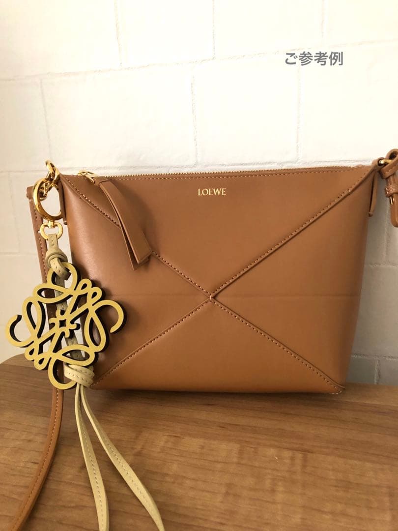 【新品未使用】ロエベ LOEWE キーリング ダークイエロー アナグラム 箱あり