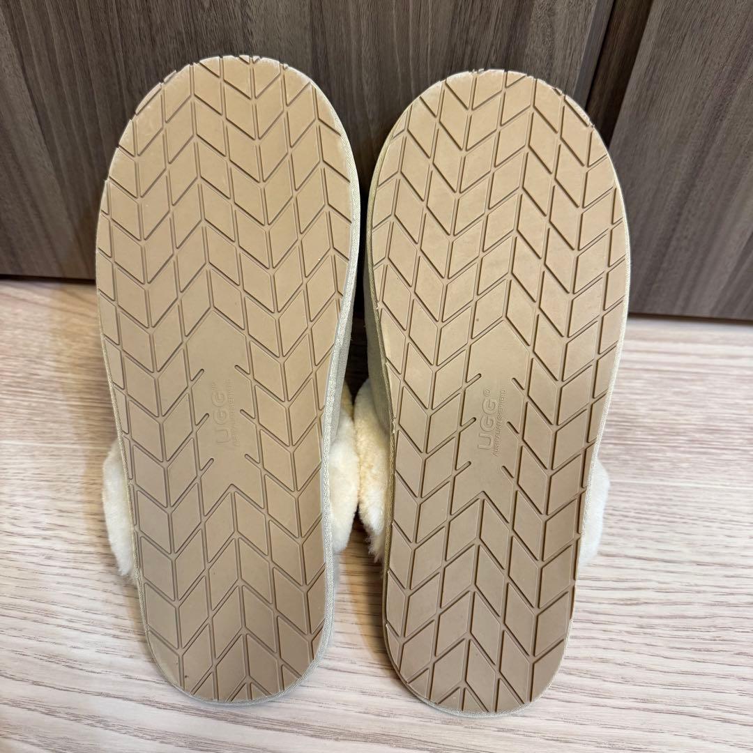 靴 UGG Scuffette II USL8 JP24.5 EU39