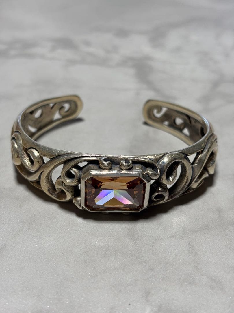 【ボリューム大】スターリングシルバーバングル　ジルコニア